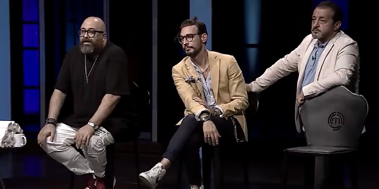 MasterChef Türkiye'de Bir Kaşık Daha Atıldı, İzleyici Çok Şaşırdı!