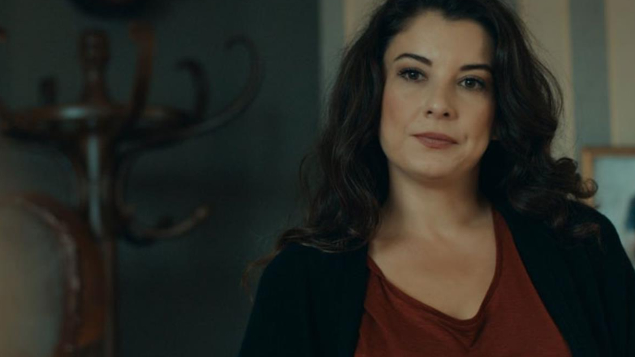 Çukur dizisinin Ayşe'si "İki kocamla birlikte yaşıyoruz" dedi, ortalık karıştı...