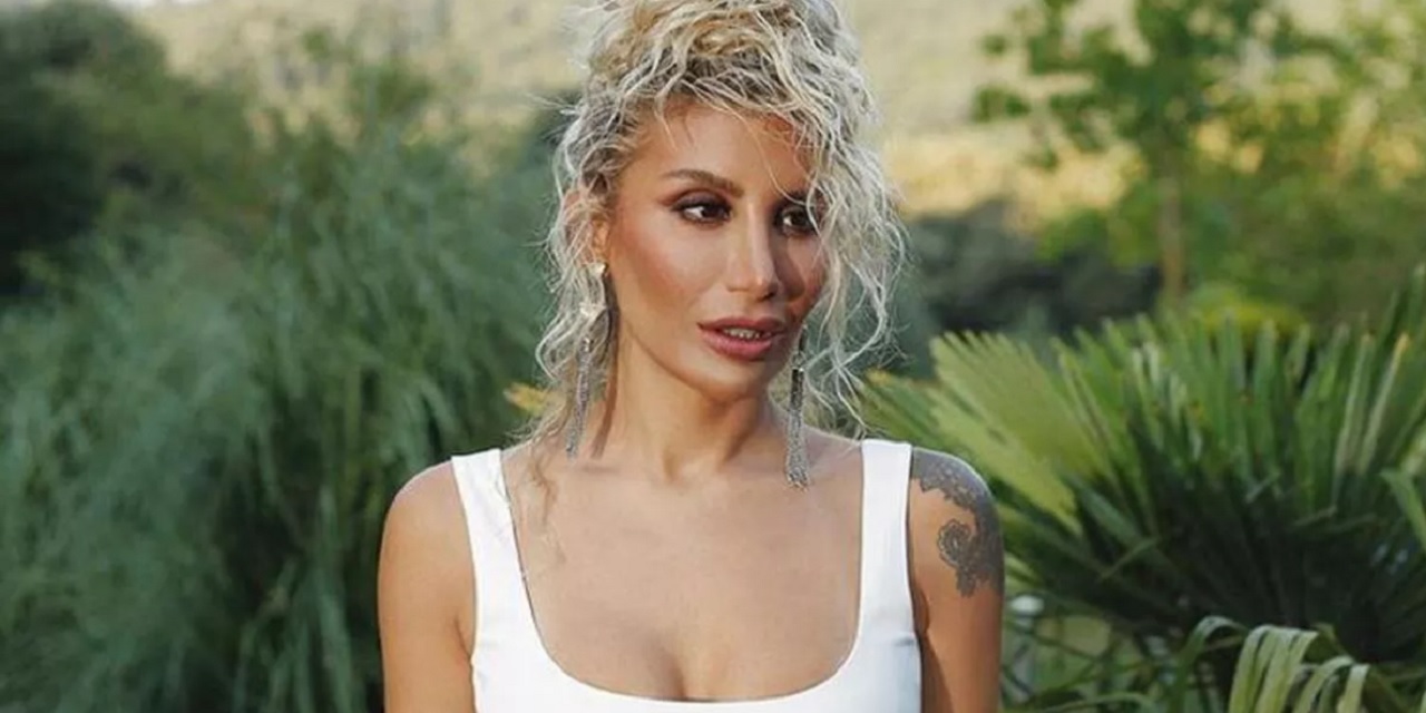 İrem Derici sütyenle çektiği fotoğrafı sosyal medya hesabından paylaştı yorum yağdı! Bizim kız elden gidiyor