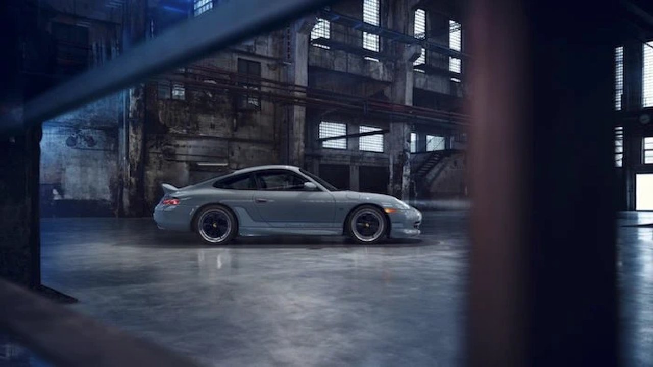 Porsche 911 Classic Club Coupe 1,2 milyon dolara satıldı