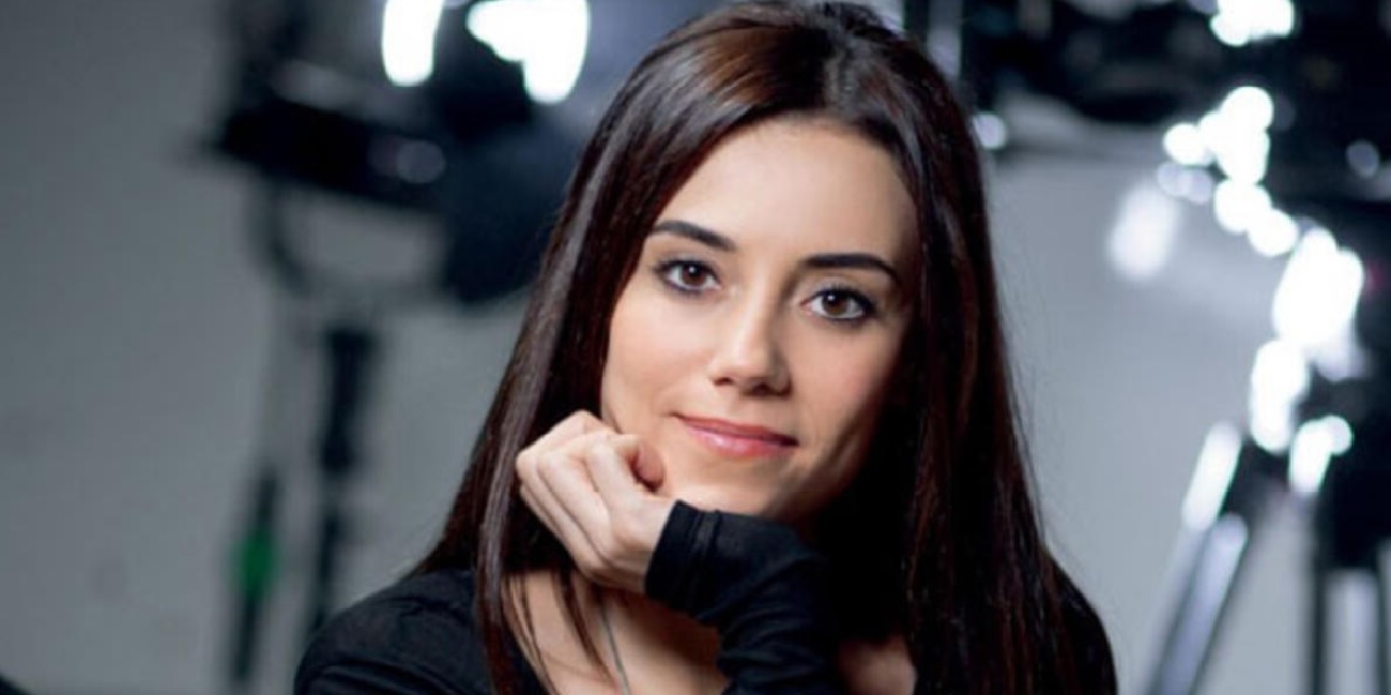 Cansu Dere Kimdir Kaç Yaşında, Cansu Dere Evli Mi, Cansu Dere Eğitim Durumu?